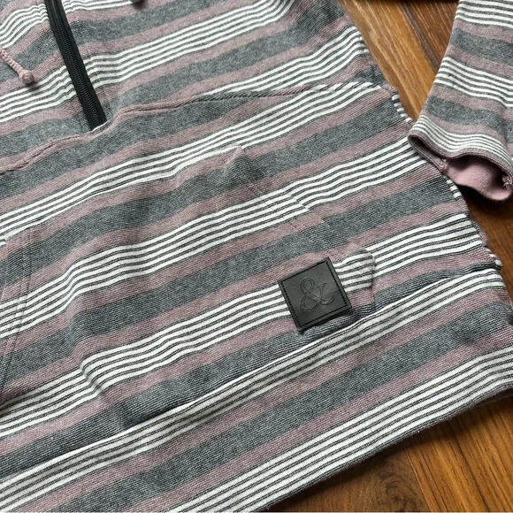 Women’s Ambersand Avenue Hooded Pullover Quarter Zip Sz Small - Picture 4 of 5